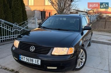 Універсал Volkswagen Passat 2000 в Чернівцях
