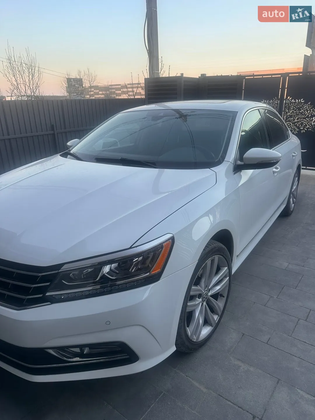 2018 Volkswagen Passat - мініатюра 2
