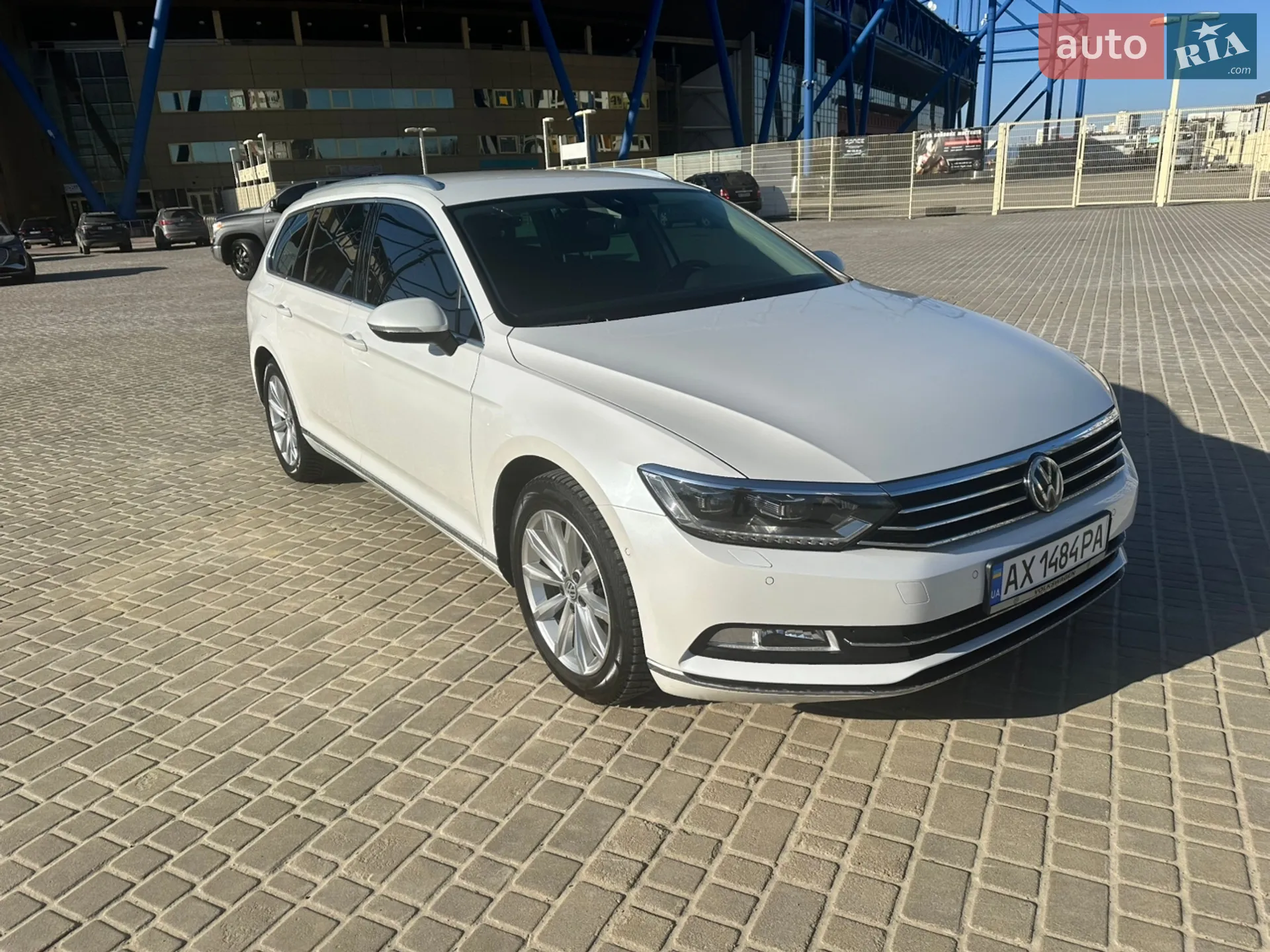 2018 Volkswagen Passat - фото 1