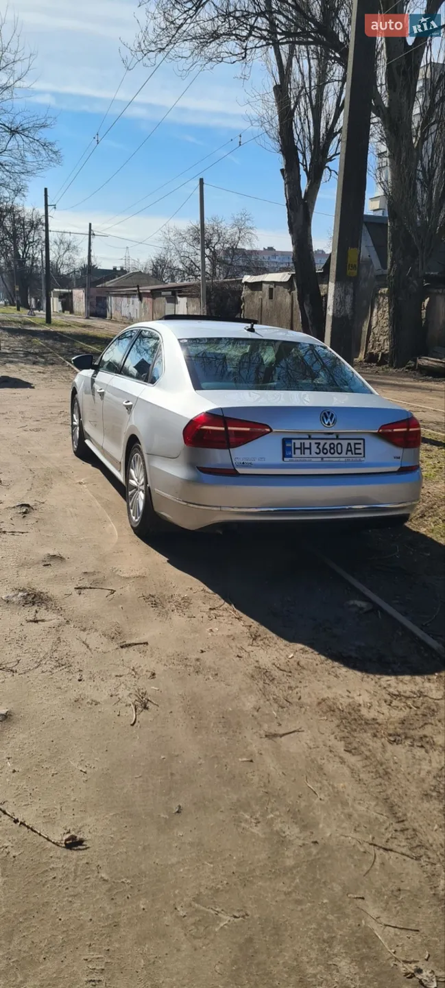 2016 Volkswagen Passat - мініатюра 4
