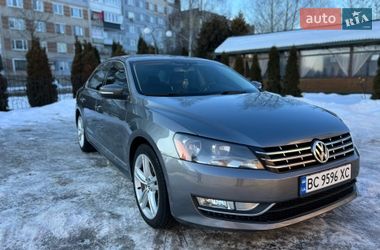 Седан Volkswagen Passat 2013 в Шептицькому