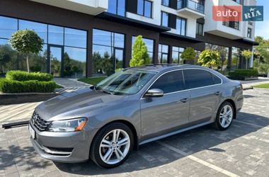 Седан Volkswagen Passat 2015 в Ужгороді