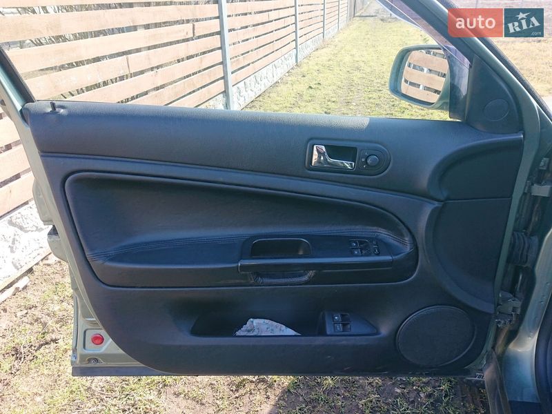 Седан Volkswagen Passat 2001 в Черкассах