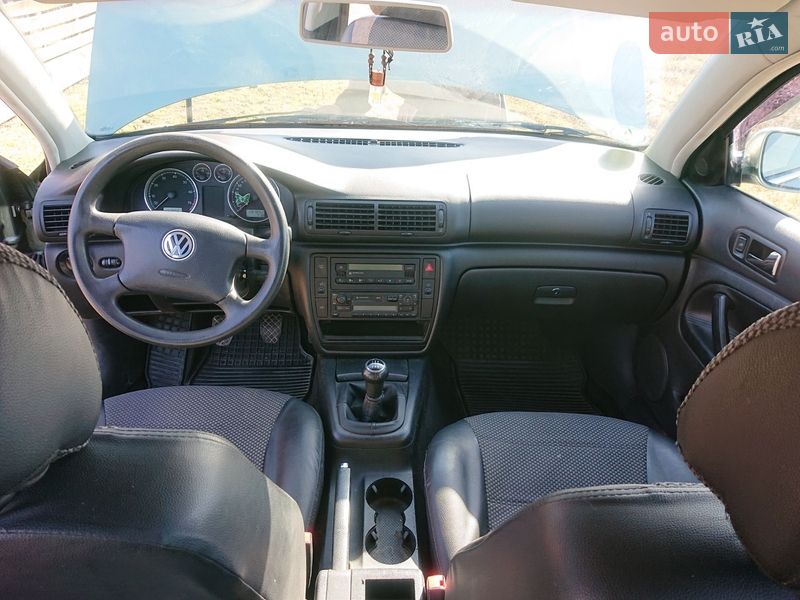 Седан Volkswagen Passat 2001 в Черкассах