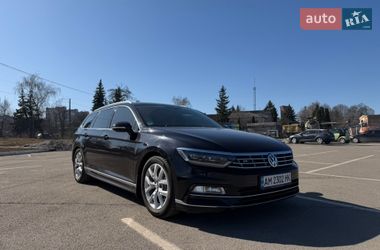 Універсал Volkswagen Passat 2018 в Житомирі
