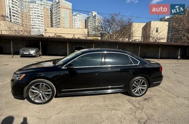 Седан Volkswagen Passat 2016 в Києві