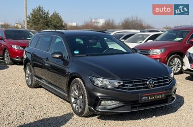 Універсал Volkswagen Passat 2022 в Івано-Франківську