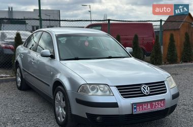 Седан Volkswagen Passat 2003 в Виннице