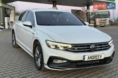 Седан Volkswagen Passat 2020 в Хмельницькому