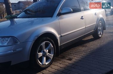 Седан Volkswagen Passat 2004 в Коростене