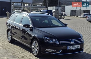 Універсал Volkswagen Passat 2012 в Мукачевому