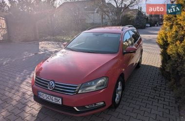 Універсал Volkswagen Passat 2012 в Ужгороді
