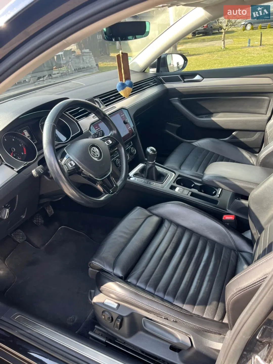 2017 Volkswagen Passat - мініатюра 9