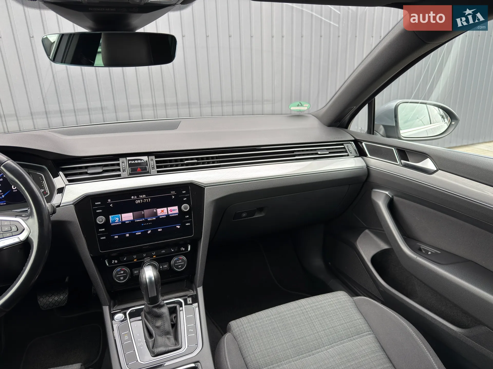 2020 Volkswagen Passat - мініатюра 25