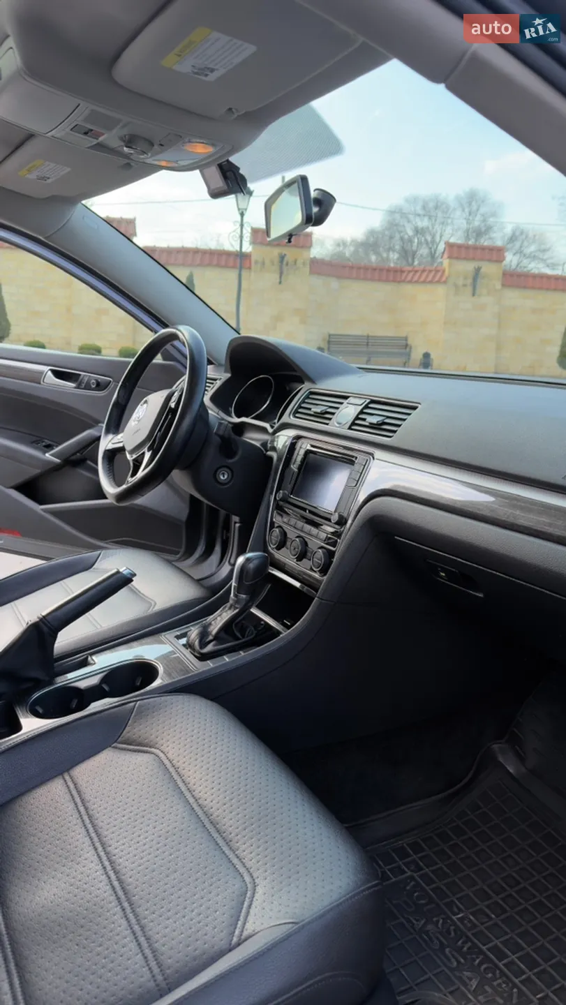 2016 Volkswagen Passat - мініатюра 21