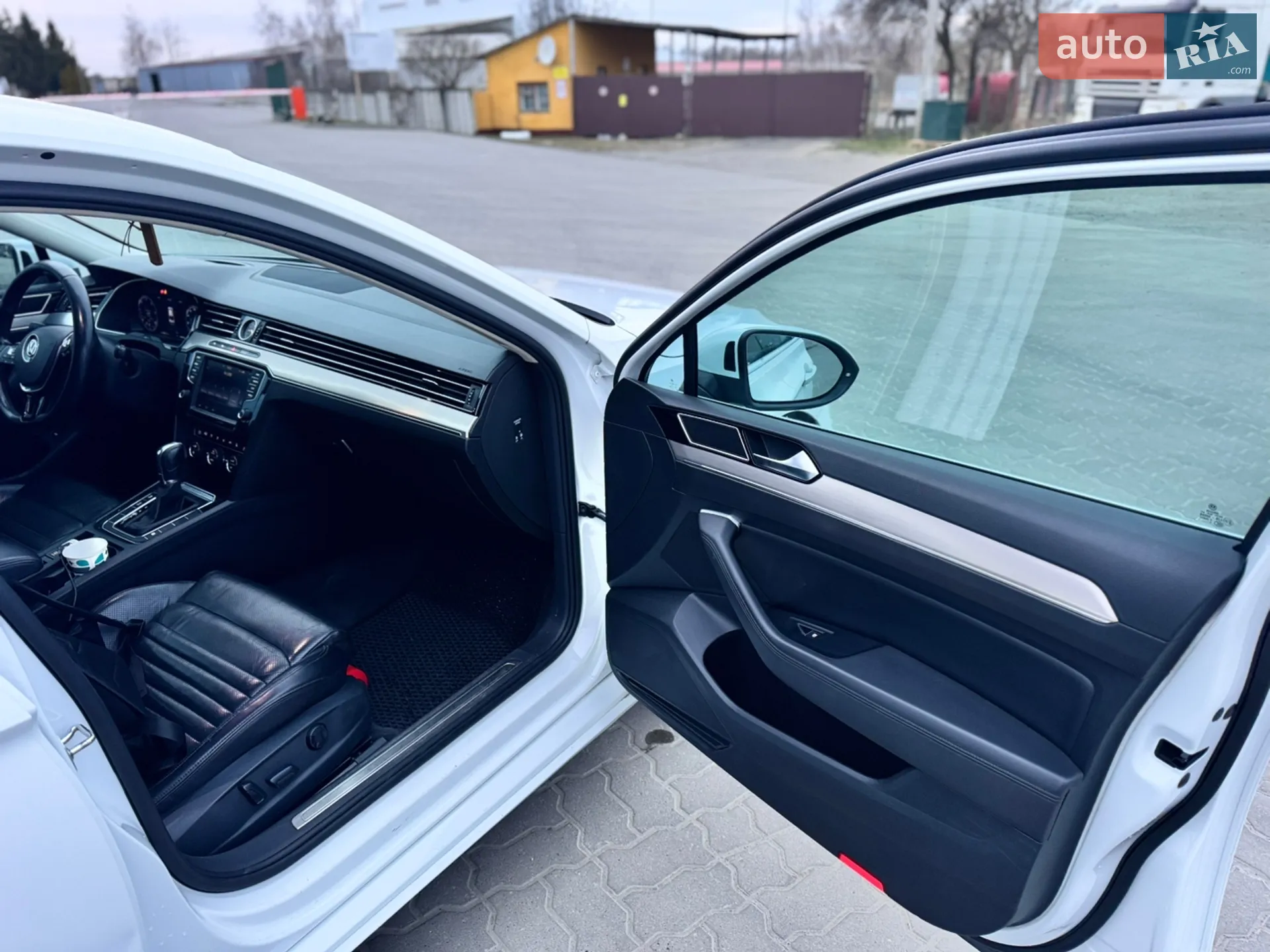 2015 Volkswagen Passat - мініатюра 34