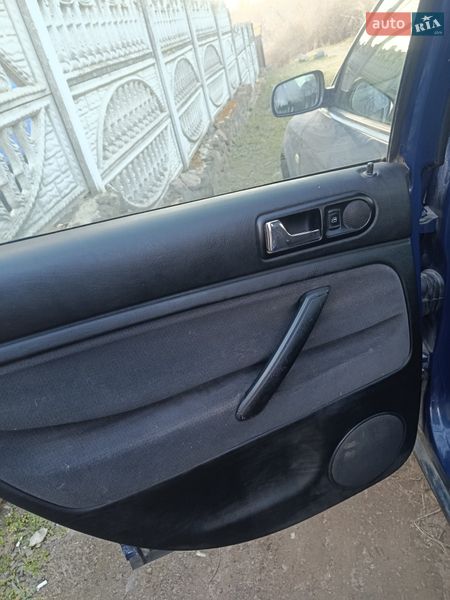 Универсал Volkswagen Passat 1999 в Александровке