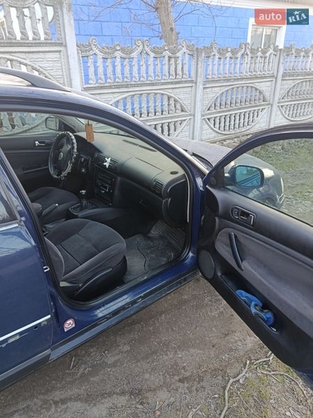 Универсал Volkswagen Passat 1999 в Александровке