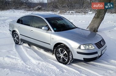 Седан Volkswagen Passat 2001 в Краснокутську