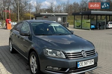 Седан Volkswagen Passat 2011 в Львове