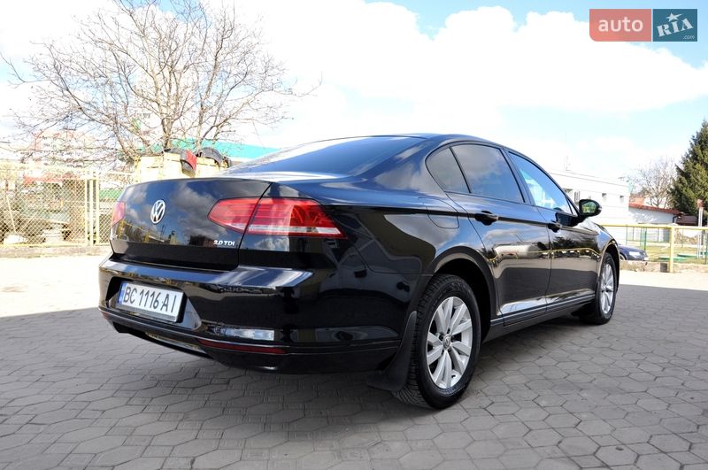 Седан Volkswagen Passat 2017 в Львове