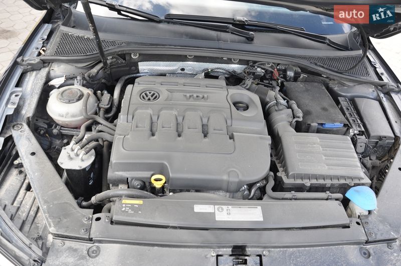 Седан Volkswagen Passat 2017 в Львове