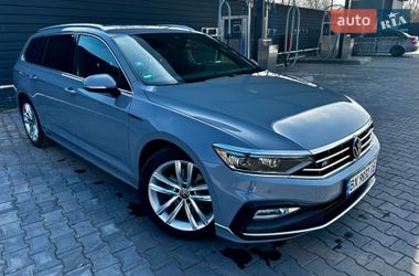 Универсал Volkswagen Passat 2022 в Каменец-Подольском