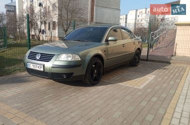 Седан Volkswagen Passat 2001 в Львові