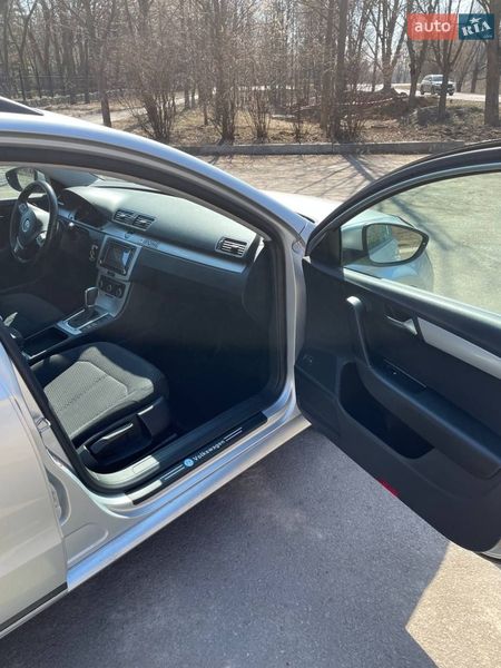 Универсал Volkswagen Passat 2013 в Миргороде