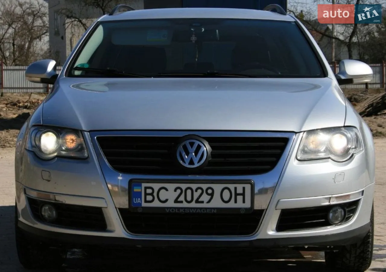 2010 Volkswagen Passat - мініатюра 13