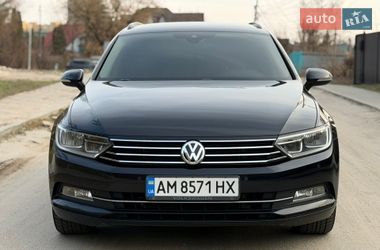 Универсал Volkswagen Passat 2016 в Киеве