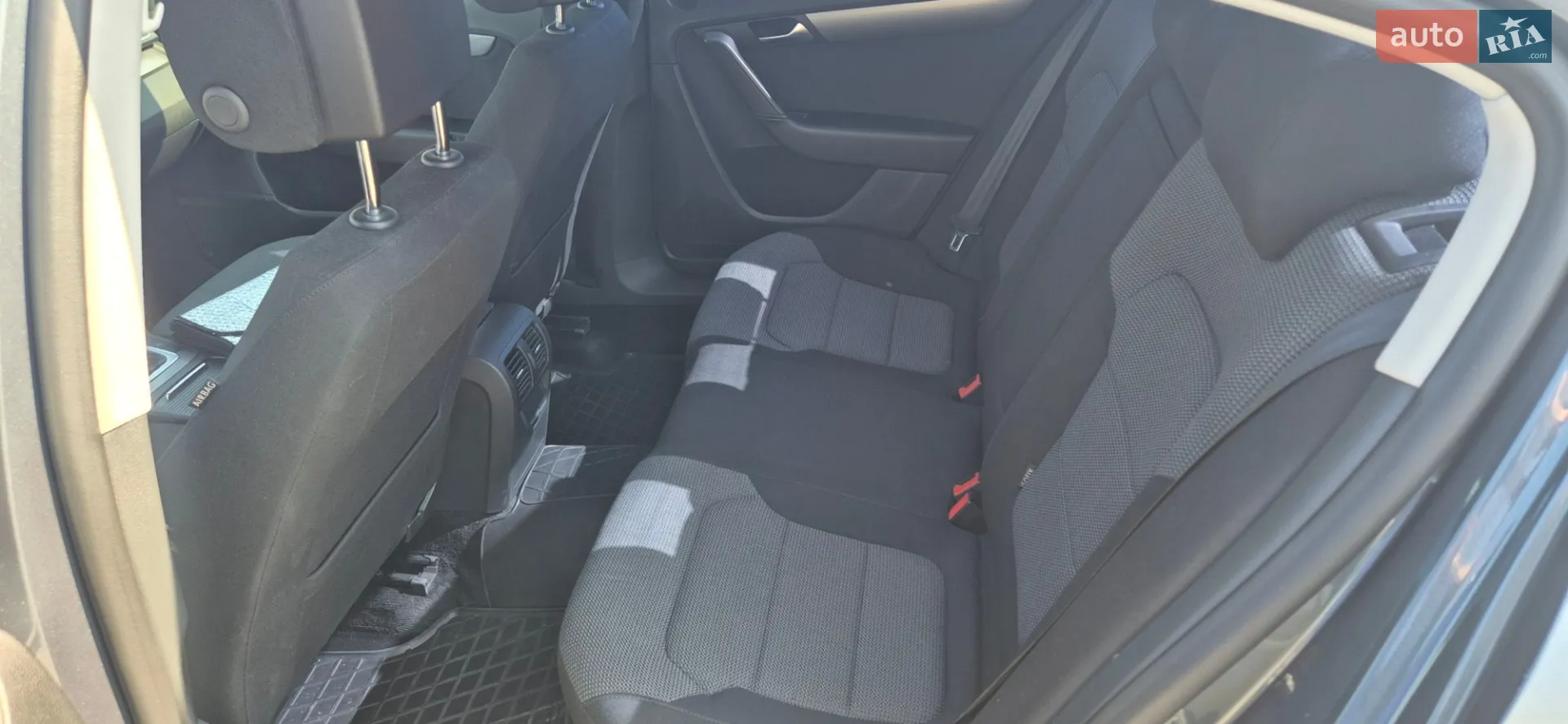2014 Volkswagen Passat - мініатюра 3