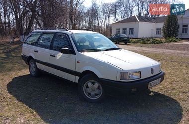 Универсал Volkswagen Passat 1993 в Голобах