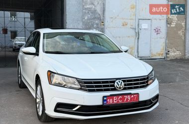 Седан Volkswagen Passat 2017 в Рівному