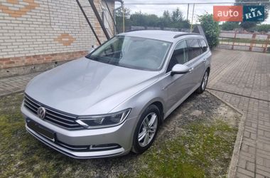 Универсал Volkswagen Passat 2015 в Луцке