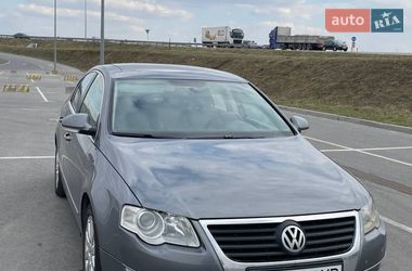 Седан Volkswagen Passat 2007 в Львове