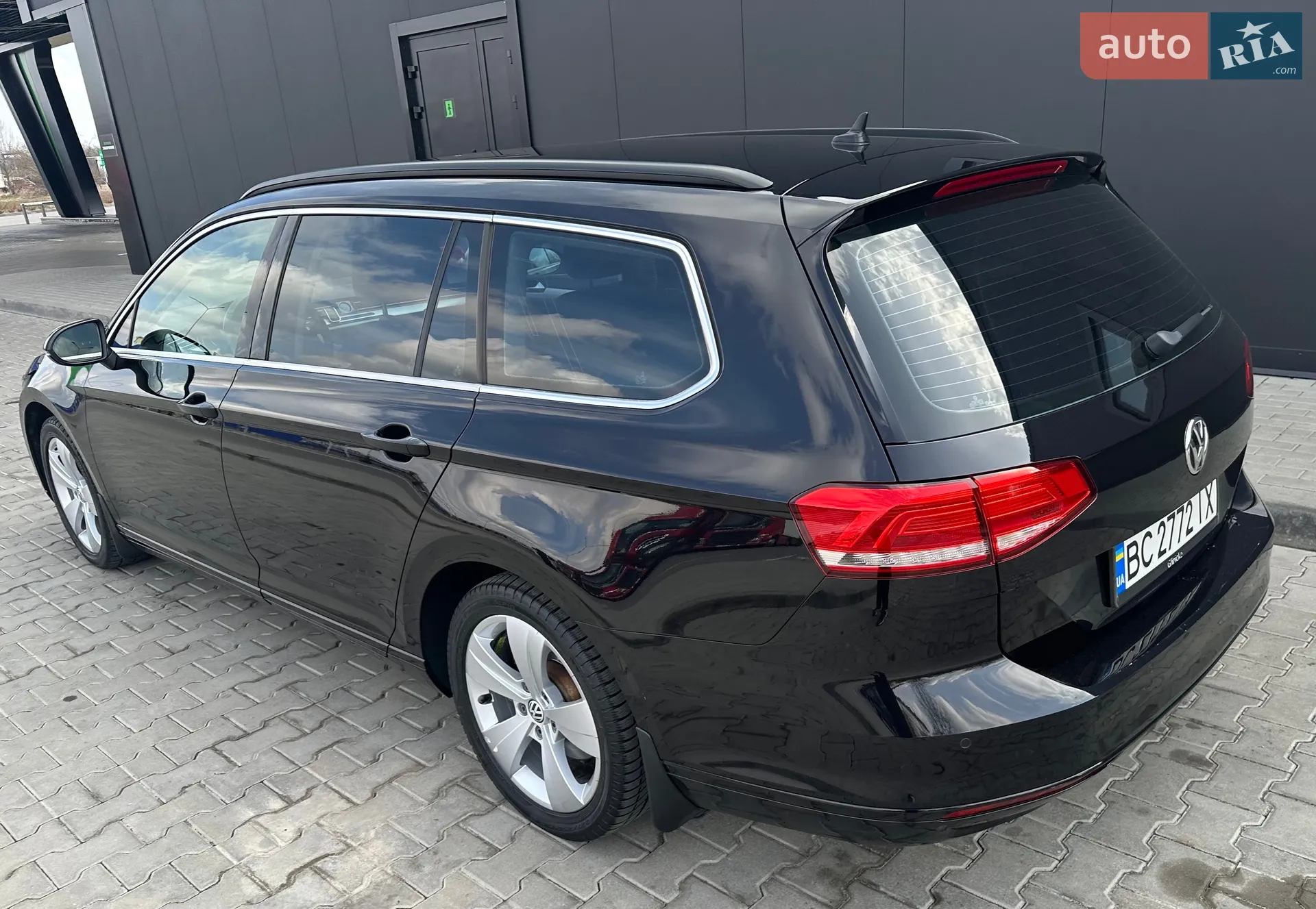 2016 Volkswagen Passat - мініатюра 16