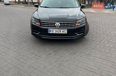 Седан Volkswagen Passat 2017 в Каменском
