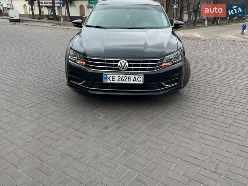 Седан Volkswagen Passat 2017 в Каменском