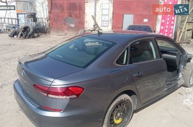 Седан Volkswagen Passat 2020 в Львові