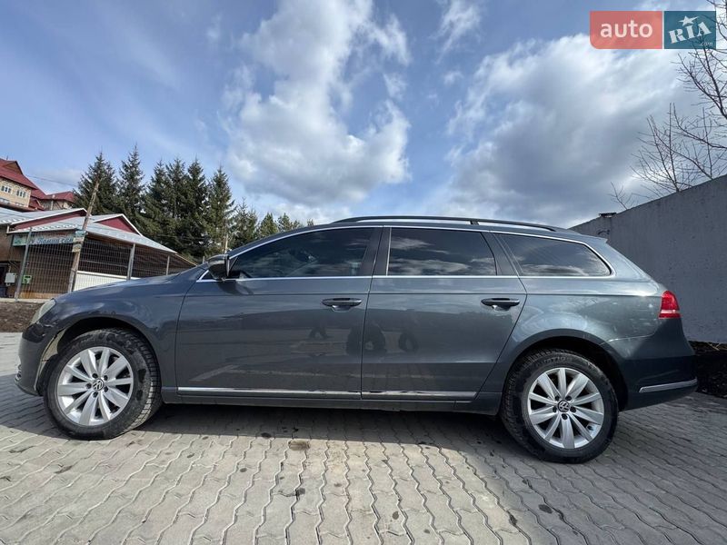Универсал Volkswagen Passat 2011 в Яремче