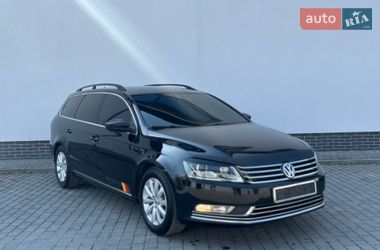 Універсал Volkswagen Passat 2012 в Вінниці