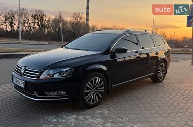 Универсал Volkswagen Passat 2012 в Киеве