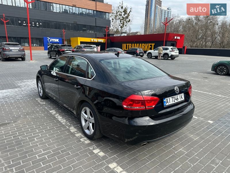 Седан Volkswagen Passat 2012 в Києві