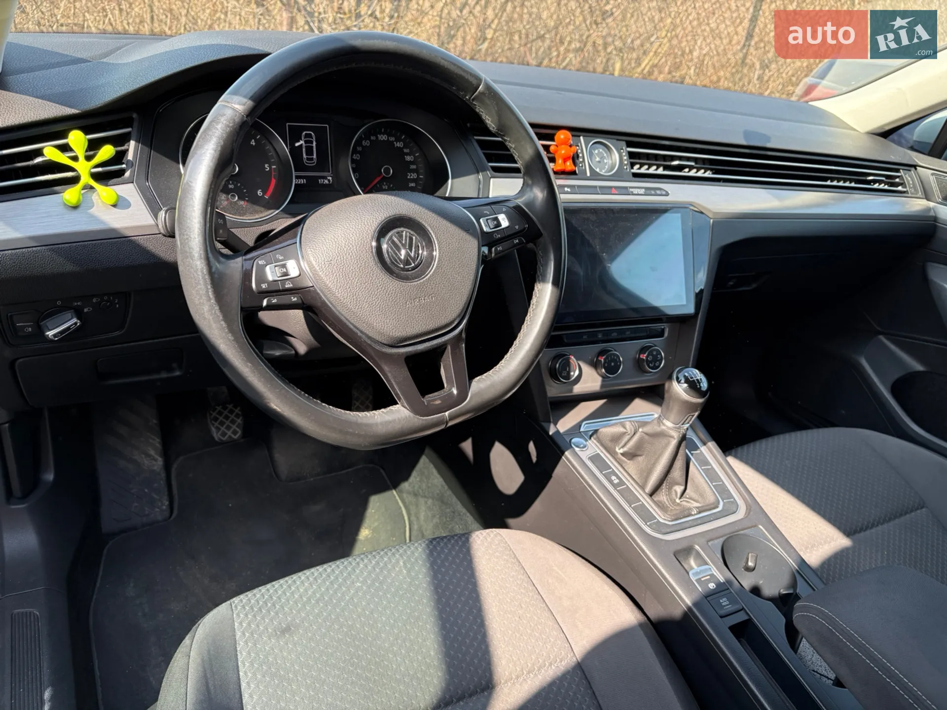 2016 Volkswagen Passat - мініатюра 2