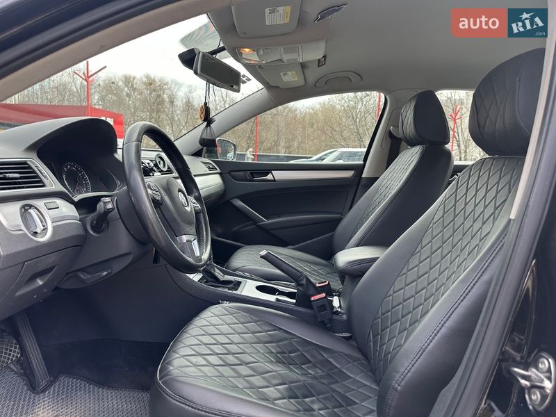 Седан Volkswagen Passat 2012 в Києві