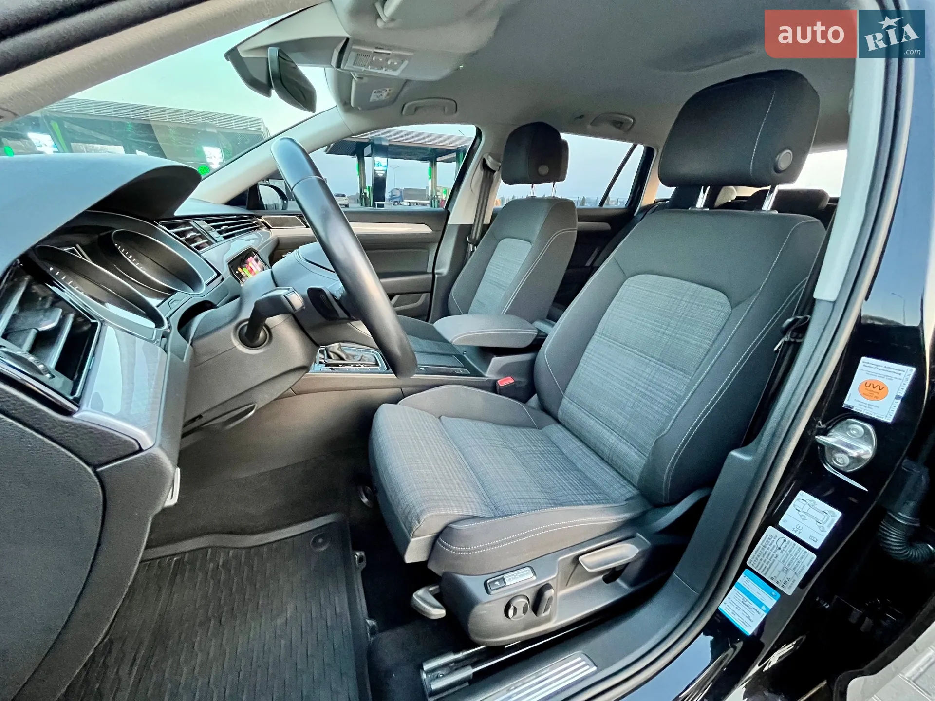 2019 Volkswagen Passat - мініатюра 27