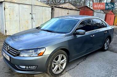 Седан Volkswagen Passat 2014 в Днепре
