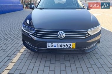 Універсал Volkswagen Passat 2018 в Нововолинську