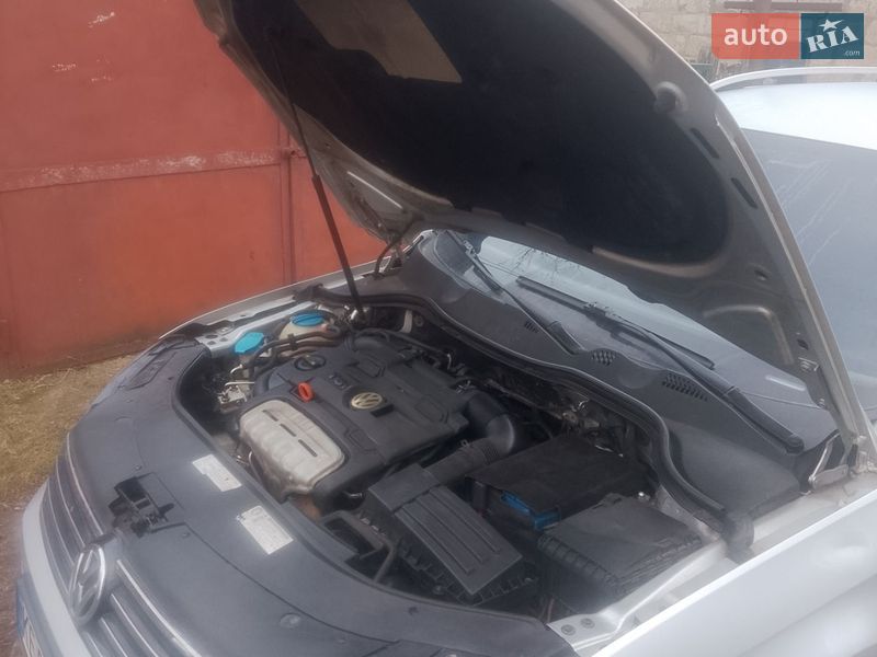 Универсал Volkswagen Passat 2012 в Днепре